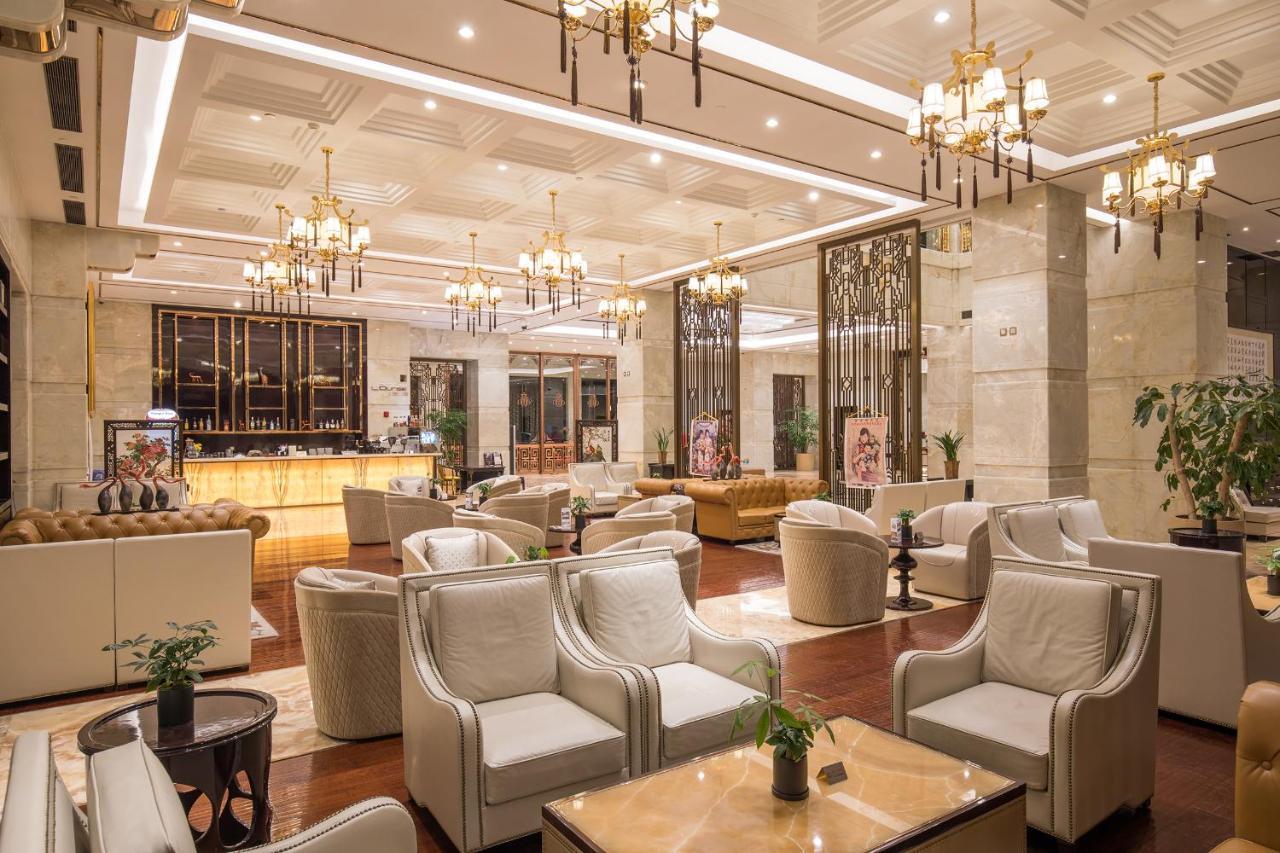 Royal Garden Hotel Shanghai-Free Shuttle To And From Disney & Pvg & Close Metro Line2 Easy To Sha New Expo Экстерьер фото