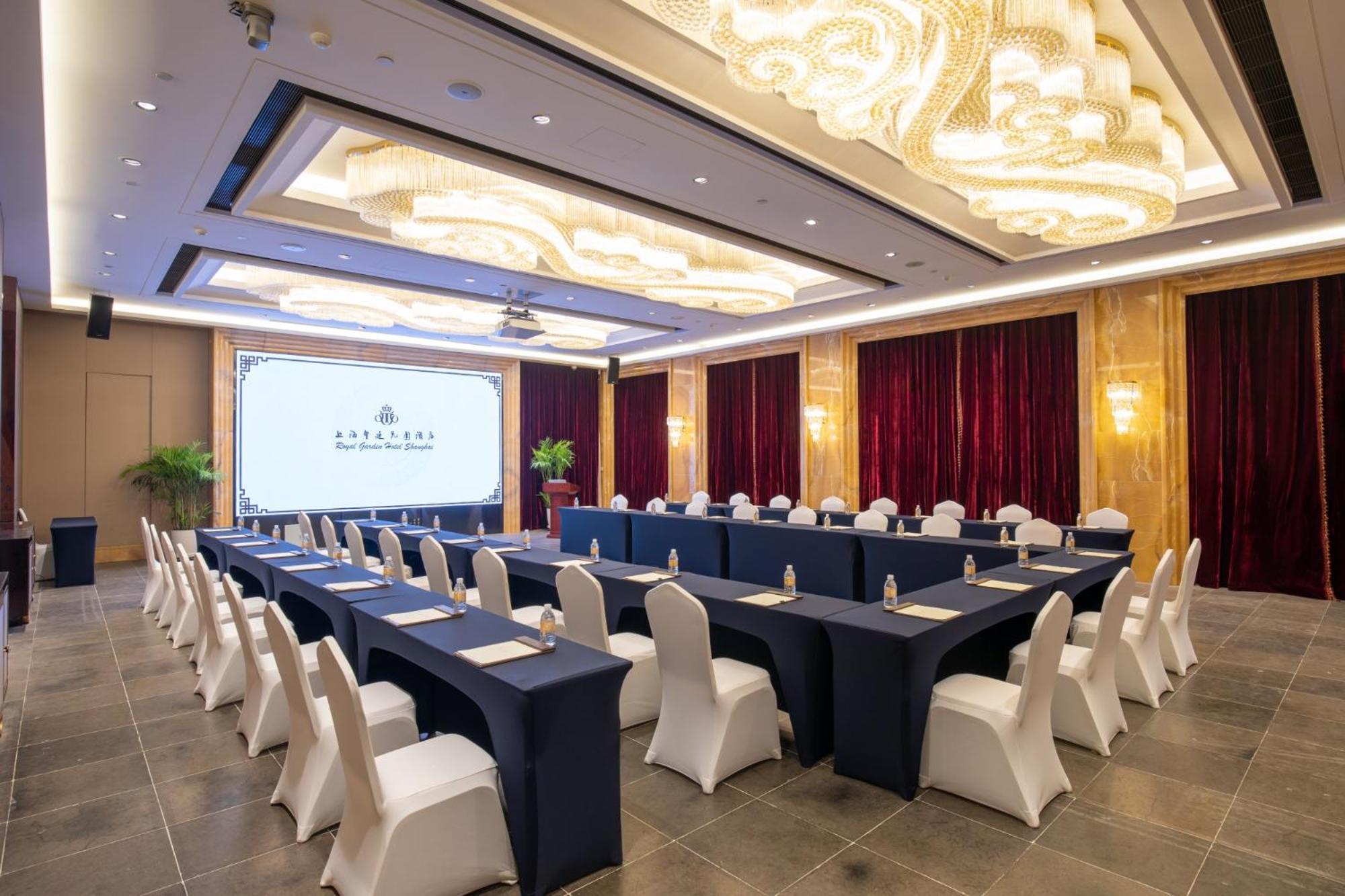 Royal Garden Hotel Shanghai-Free Shuttle To And From Disney & Pvg & Close Metro Line2 Easy To Sha New Expo Экстерьер фото