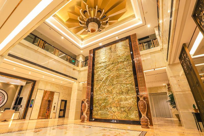 Royal Garden Hotel Shanghai-Free Shuttle To And From Disney & Pvg & Close Metro Line2 Easy To Sha New Expo Экстерьер фото
